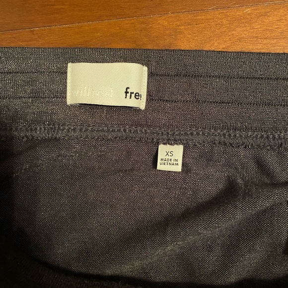Aritzia wilfred free XS EUC - Picture 2 of 7
